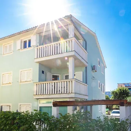 Schoene In Apartment Baska (Krk)